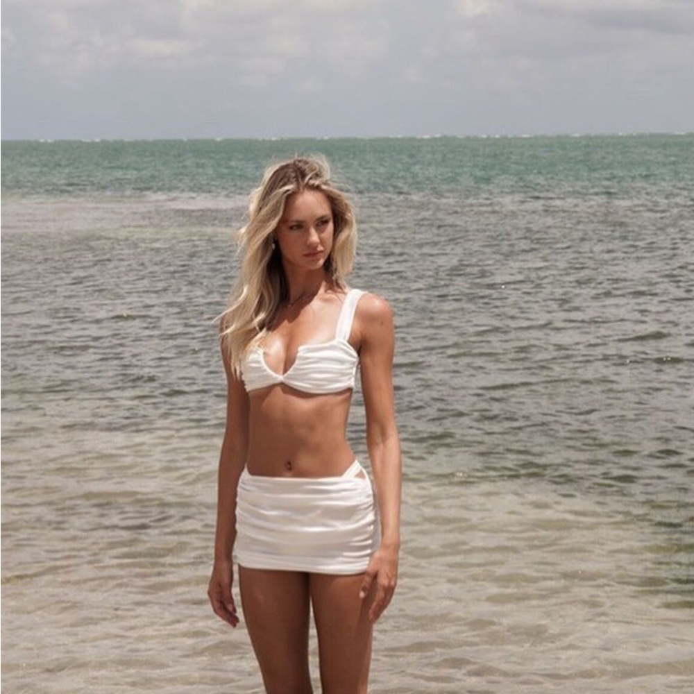 NWT Divino Seas Cloud Skirt Bright White Size Small Bridal Swim